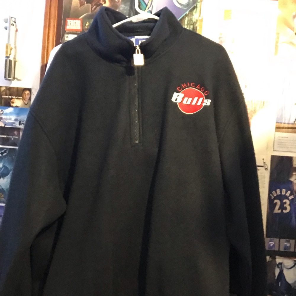 Logo 7 Chicago Bulls 1/4 sweater size XL